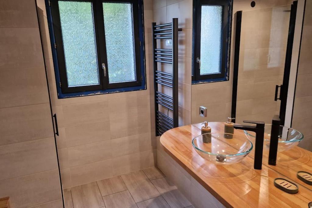 Apartmán Ariege, Agreable T2 En Bord De Riviere Val-de-Sos Exteriér fotografie